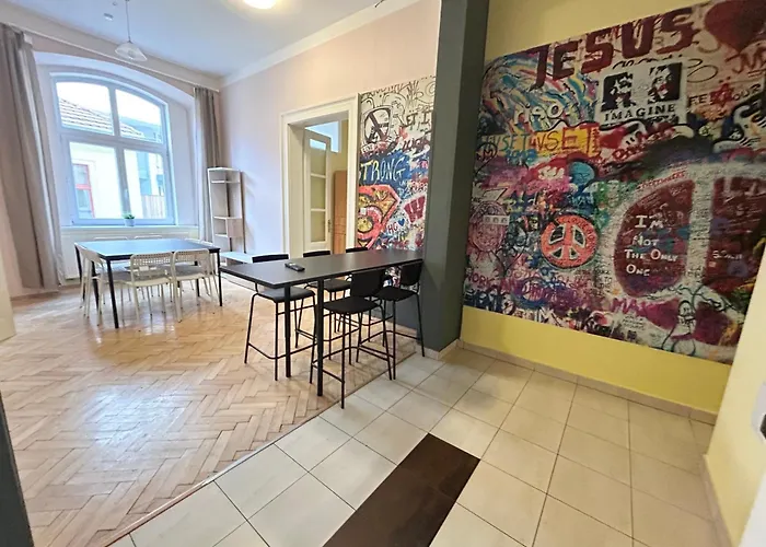 Party House Prague - Apartments Ve Smeckach 18, City Center!!