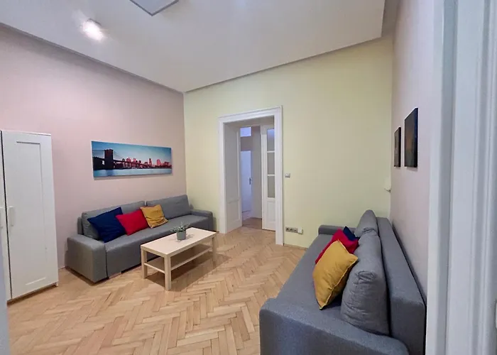 Party House Prague - Apartments Ve Smeckach 18, City Center!!