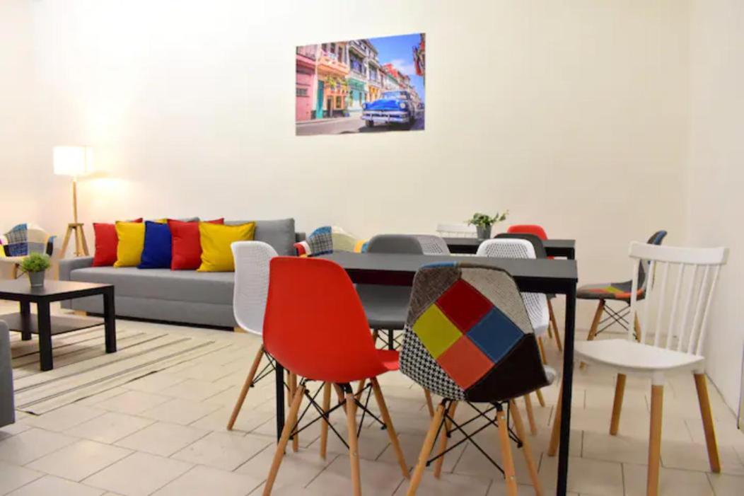 Party House - Ve Smeckach 18, Center!! * Praag